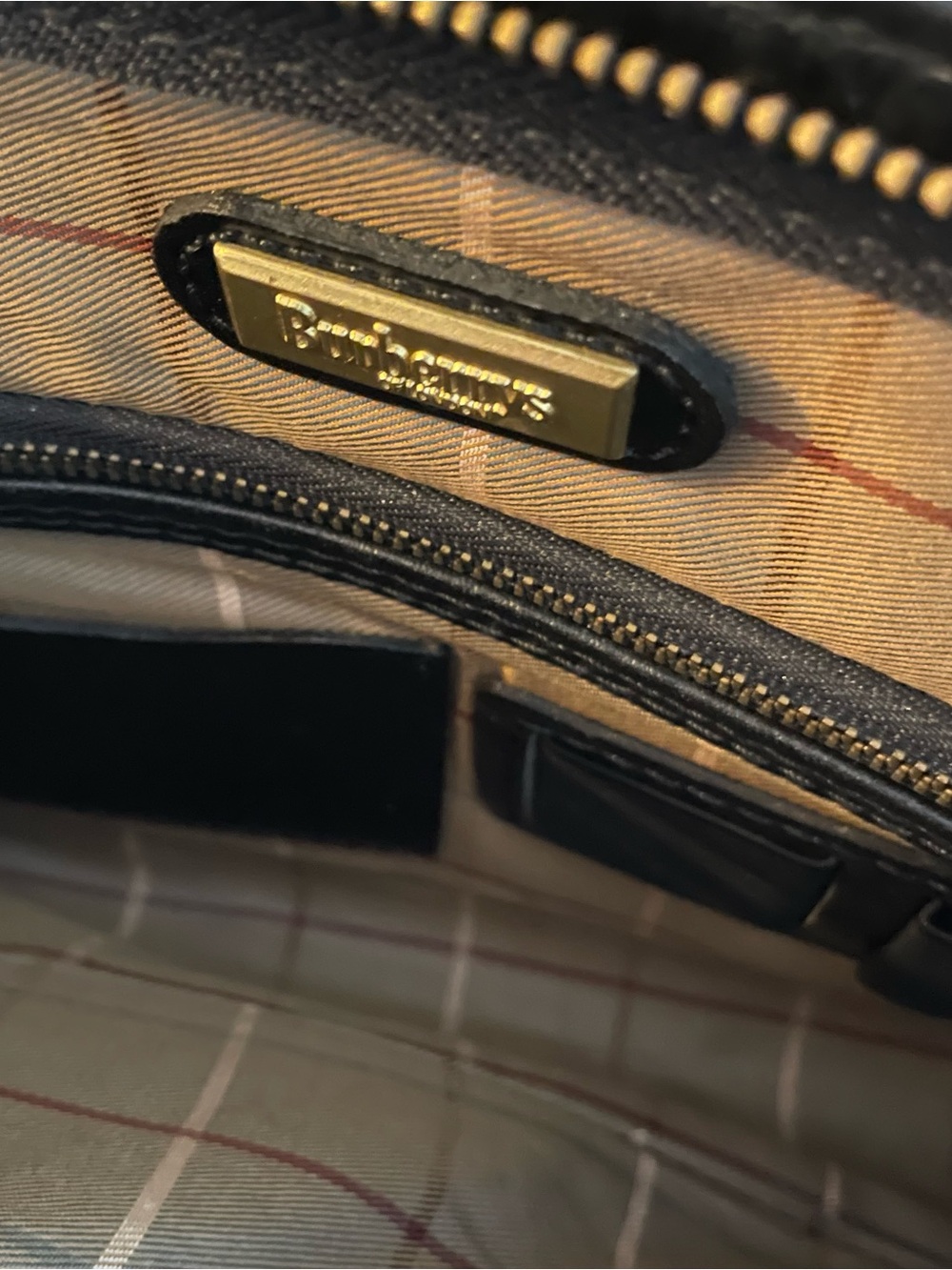 Burberrys Black Leather Pouch (unisex) - Picture 4 of 7